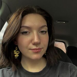 Meet your Posher, Maddy